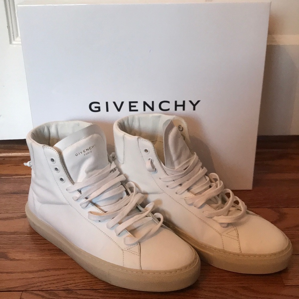 Givenchy Men’s Knots High Top Leather Sneakers
